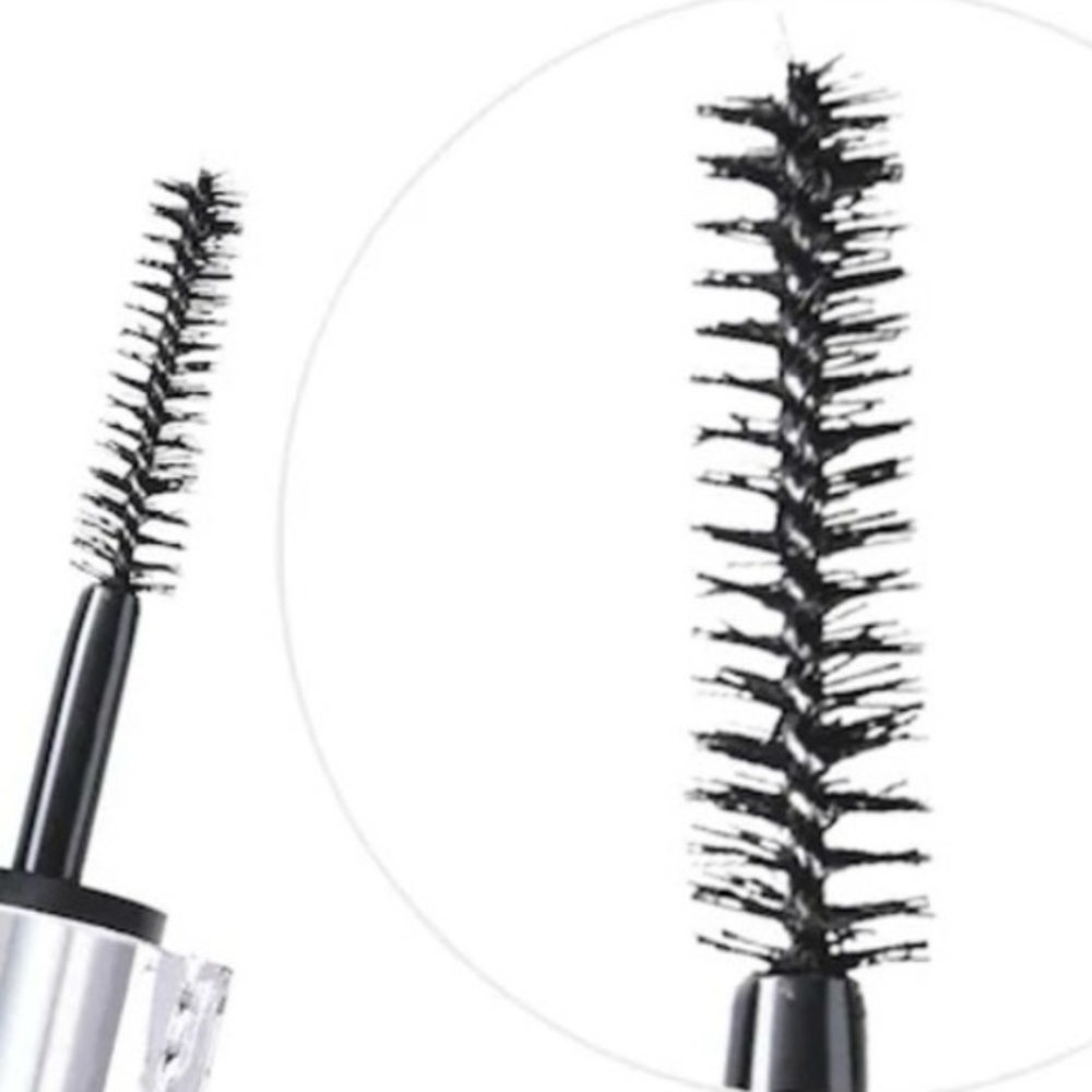 TARTE Lights, Camera, Lashes Volumizing Platinum Mascara in Black - Picture 9 of 10